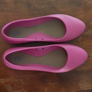 Iconic Croc Comfort Flats Size 9W